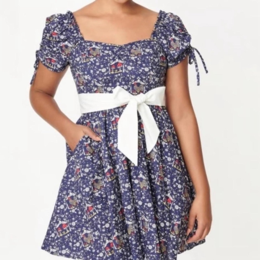 Unique Vintage Blue and White Casual Dress